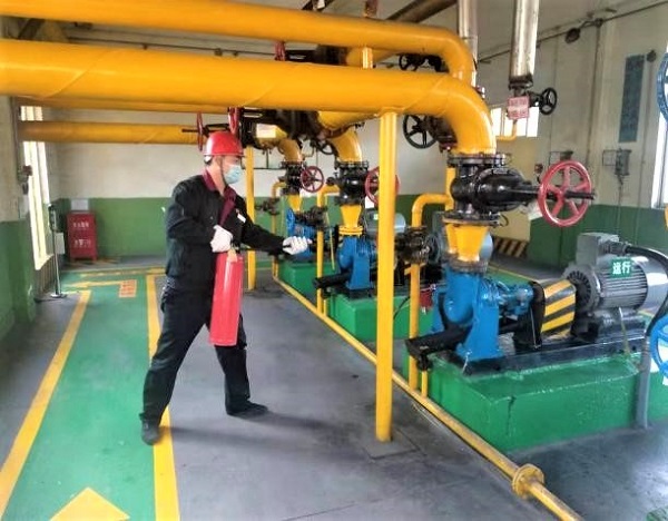 陜西黑貓消防隊在“119消防宣傳日”期間開展演練活動 陜西黑貓消防隊在“119消防宣傳日”期間開展演練活動