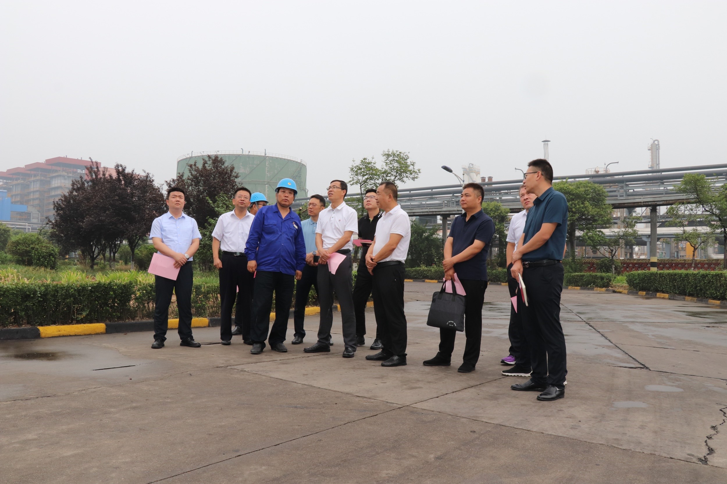 王興華一行調(diào)研陜西黑貓穩(wěn)增長(zhǎng) 王興華一行調(diào)研陜西黑貓穩(wěn)增長(zhǎng)